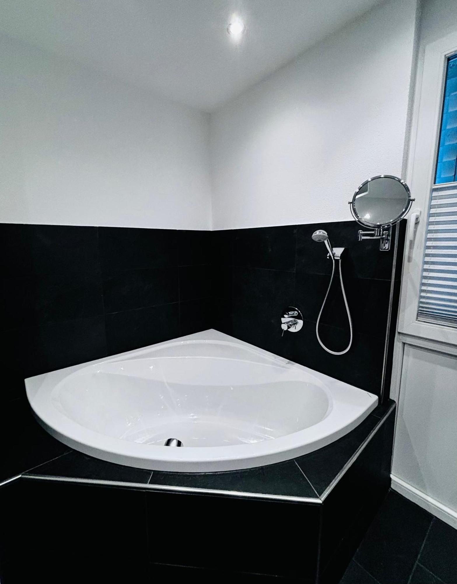 רייכנאו Lake View 110Sqm In/Outdoor Living Entire Apartment With 2 Bedrooms מראה חיצוני תמונה